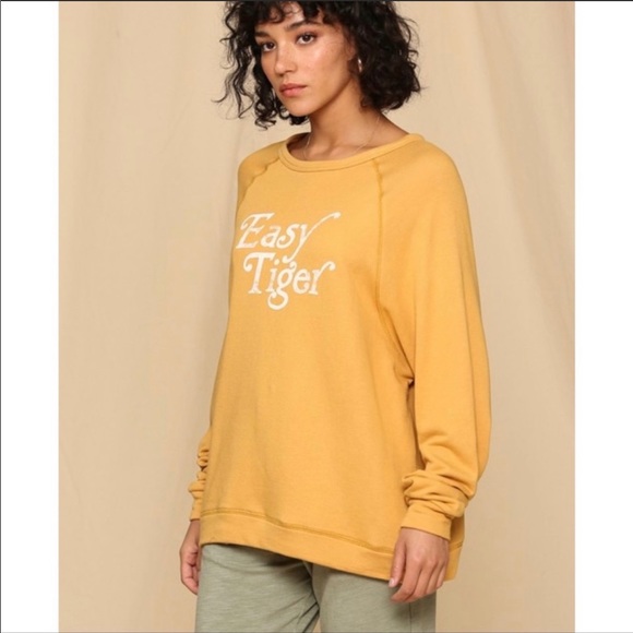 Easy Tiger sweatshirt in mustard yellow - Picture 3 of 6